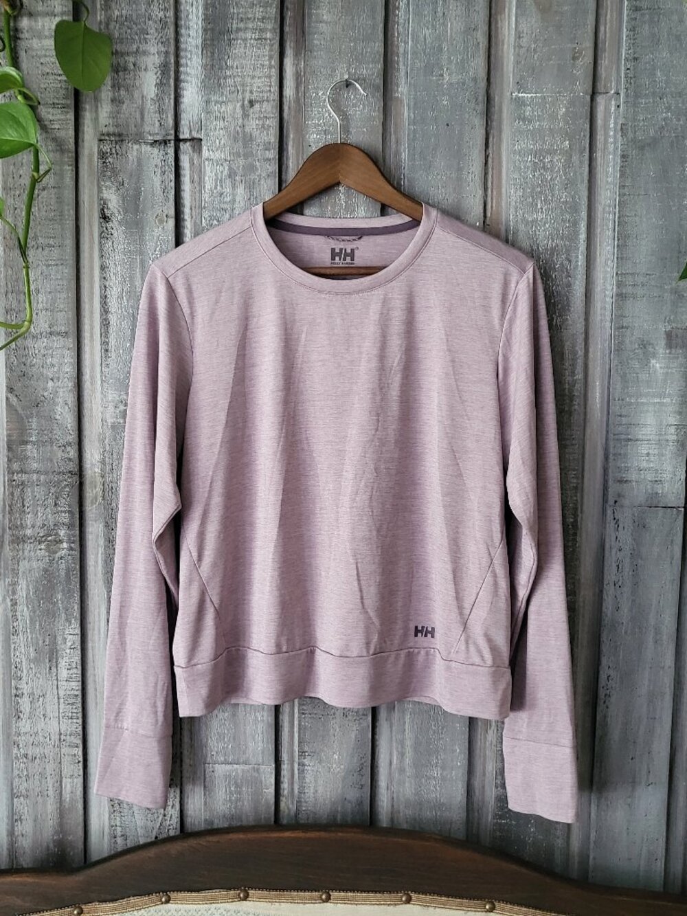 Helly Hansen Crewneck Activewear Top Heathered Purple Long Sleeve Athletic Logo
